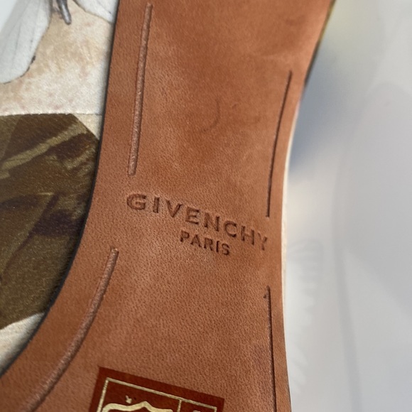 Givenchy Lia Butterfly Print Pumps size 6.5 - Picture 14 of 16
